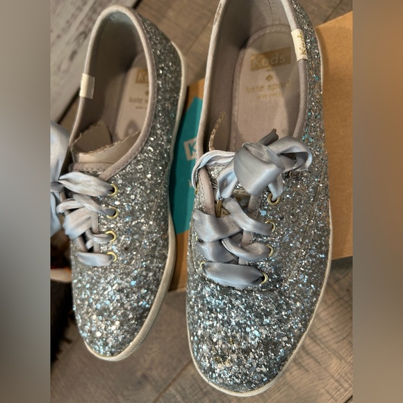 Keds for KATE SPADE metallic silver glitter shoes size 7. Great Condition! - Picture 3 of 6